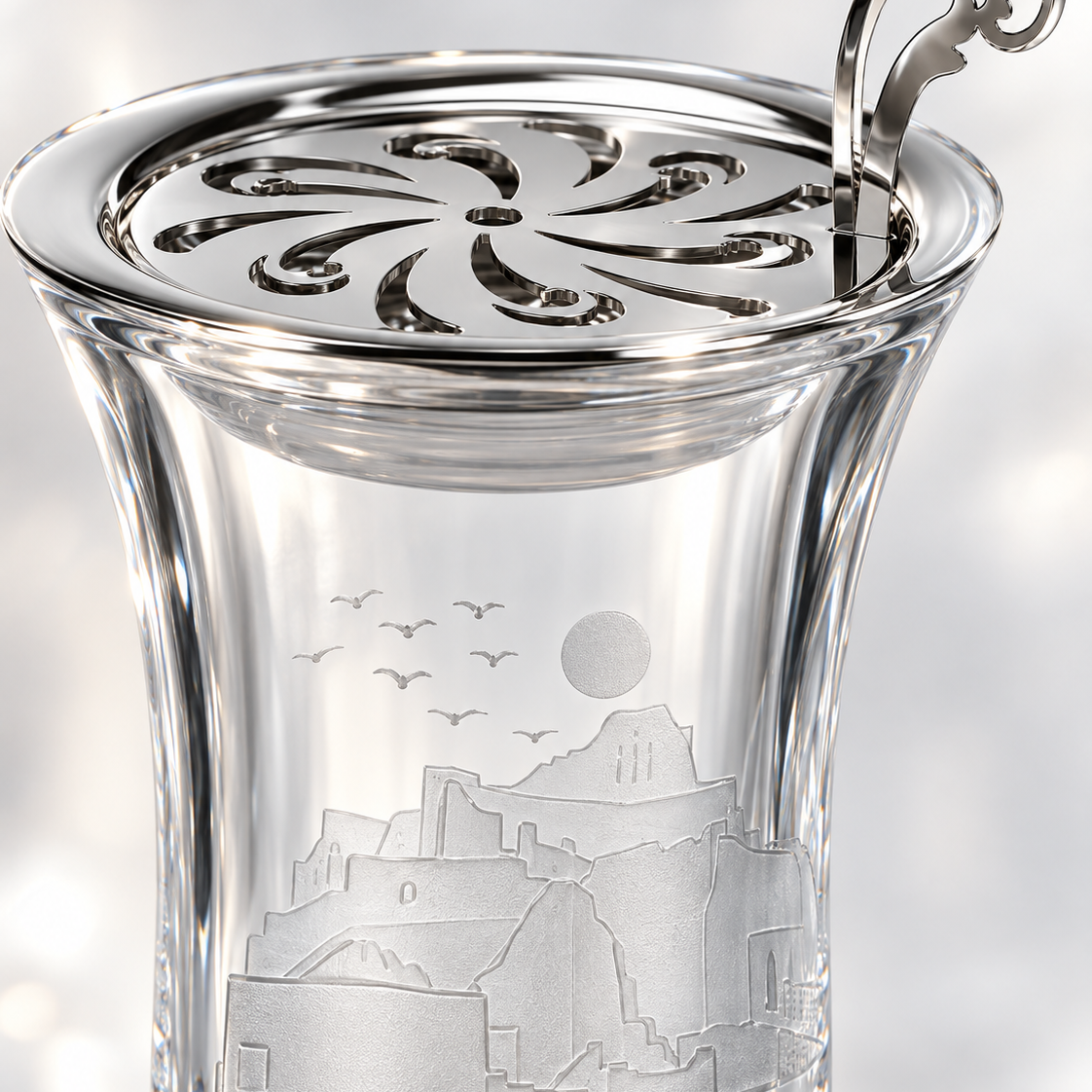 Diriyah Engraved Crystal Incense Burner, Close-up