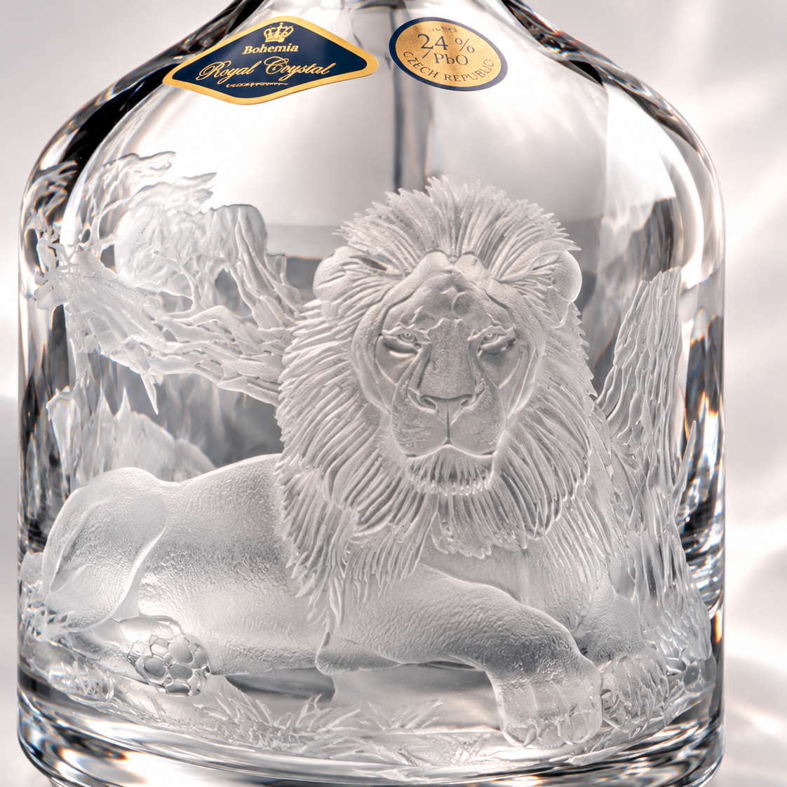 Grand Lion Perfume Decanter - Clear, Close-up