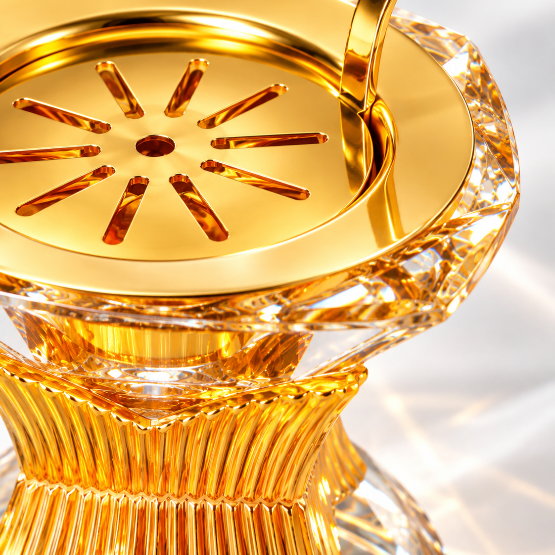 Ambre Soir Crystal Incense Burner, Close-up