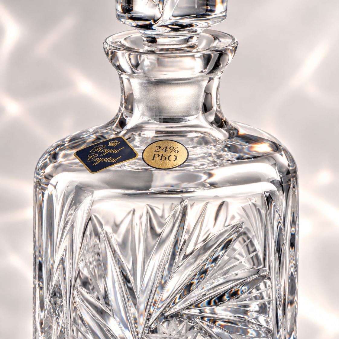 Royale Pinwheel Perfume Decanter, Medium - Clear, Close-up