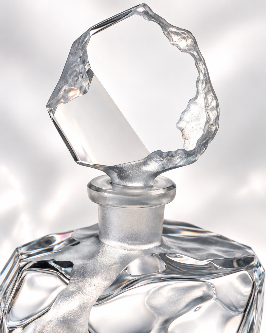 Reef Perfume Flacon - Frosted Clear, Close-up