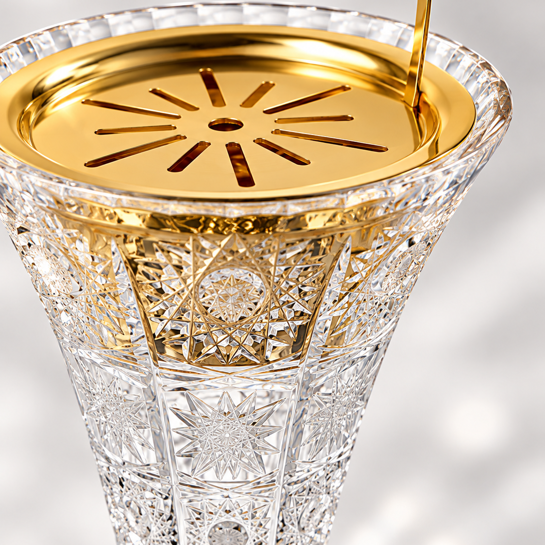 Grand Aurum Trumpet Crystal Incense Burner, Close-up