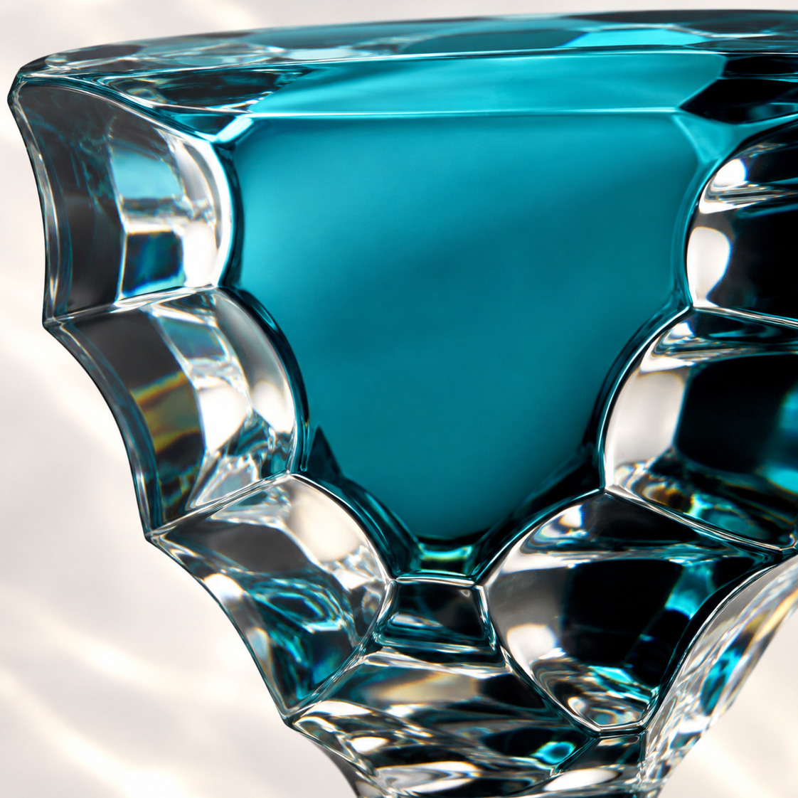 Glacier Perfume Flacon - Aquamarine, Close-up