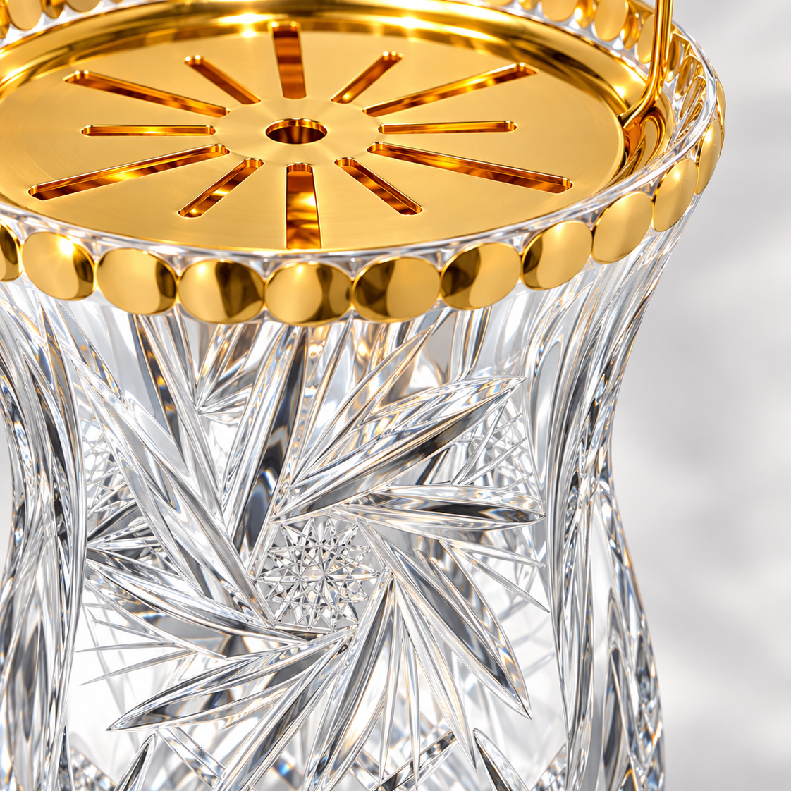 Fusée Crystal Incense Vase, Close-up